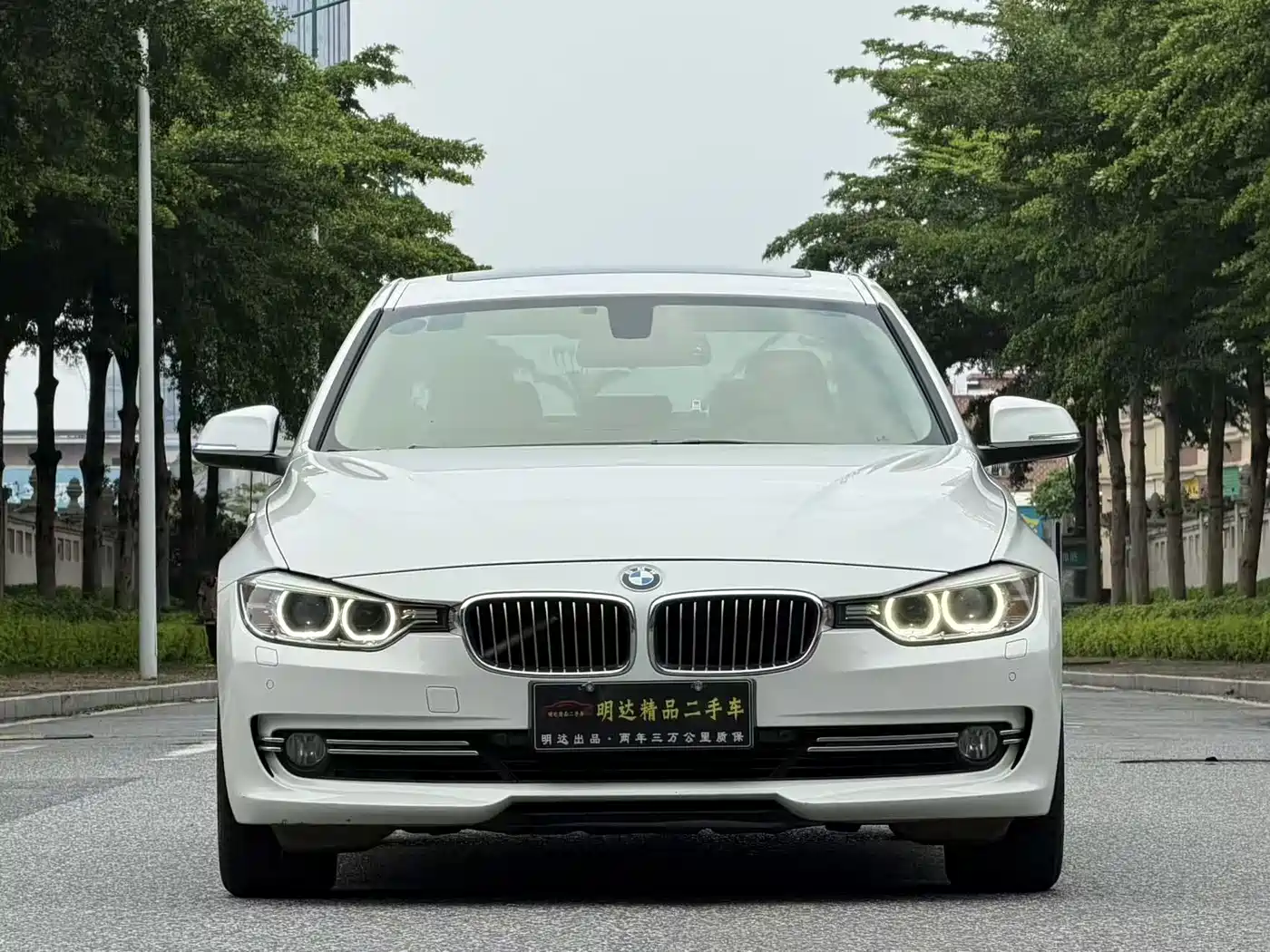 BMW 3 Series 2015 320Li Super Joy Luxury Design Package фото 2