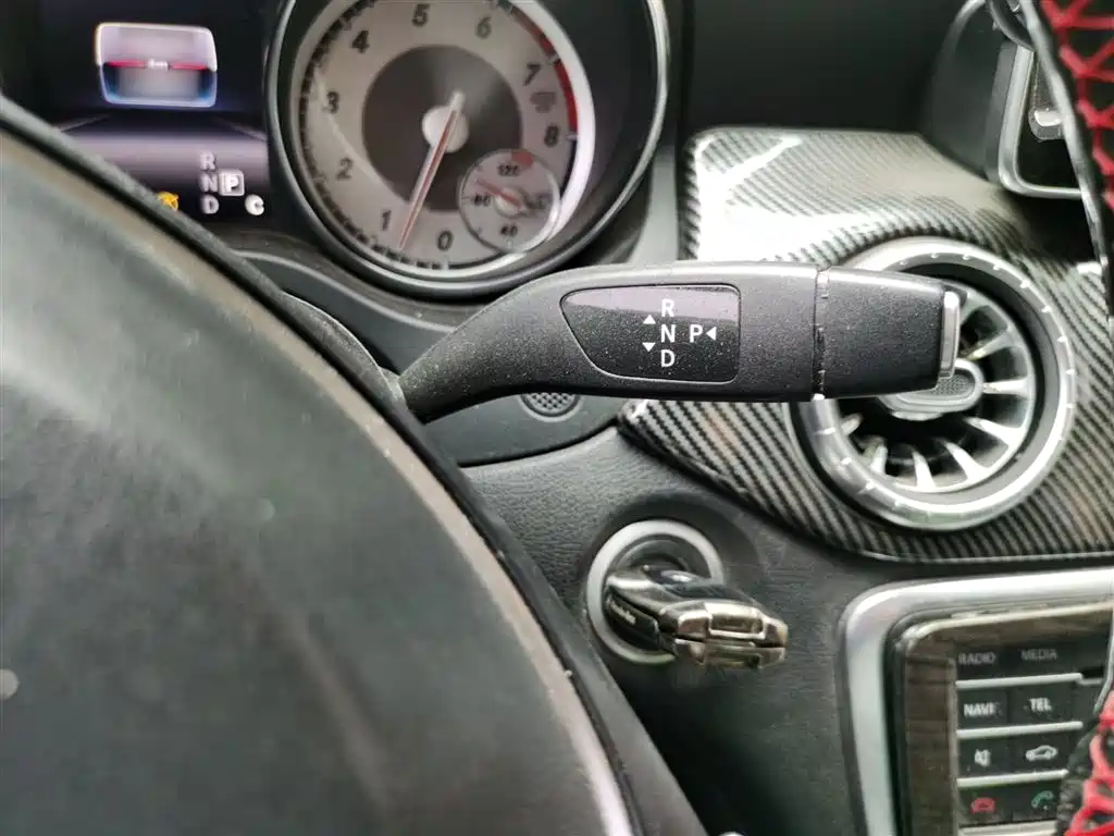 Mercedes-Benz CLA (Import) 2016 CLA 200 Sport фото 7