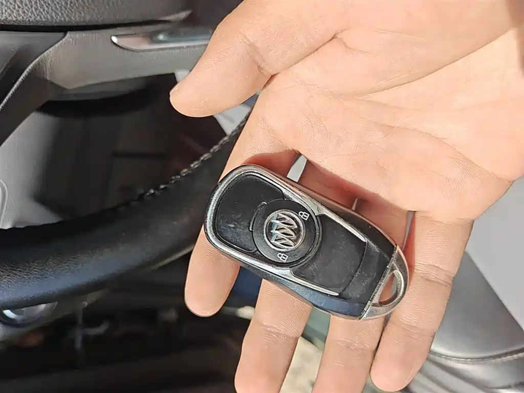 Buick Envision Plus 2018 20T 2WD Leading фото 9