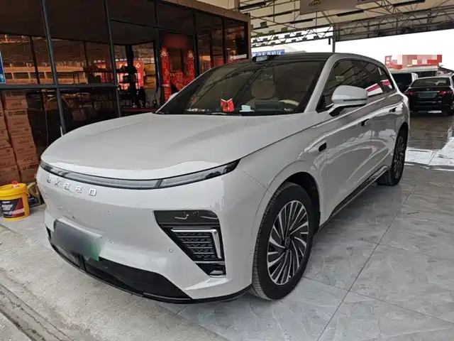 Exeed Exlantix ET 2024 Extended Range 240 Ultra AWD