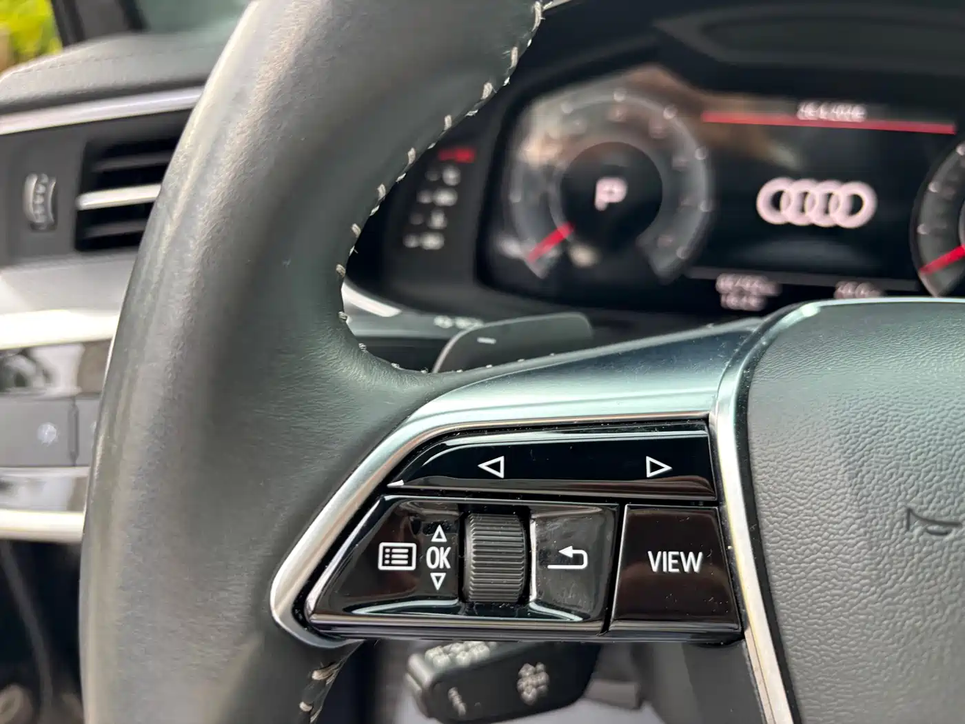 Audi A6L 2021 45 TFSI Exclusive Sport фото 16