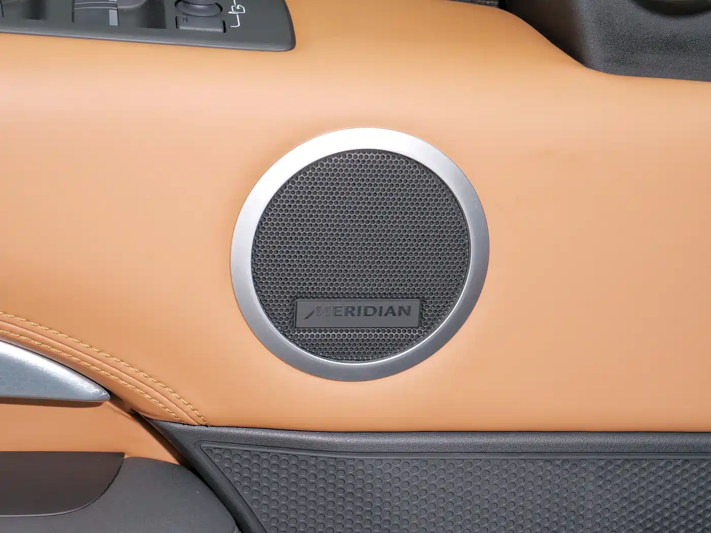 Land Rover Discovery 2020 2.0T 30th Anniversary Special Edition фото 15