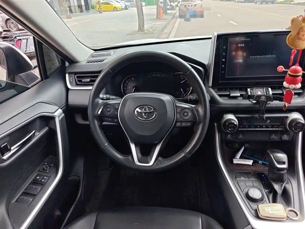 Toyota RAV4 Rongfang 2020 2.0L CVT 4WD Premium Edition фото 3