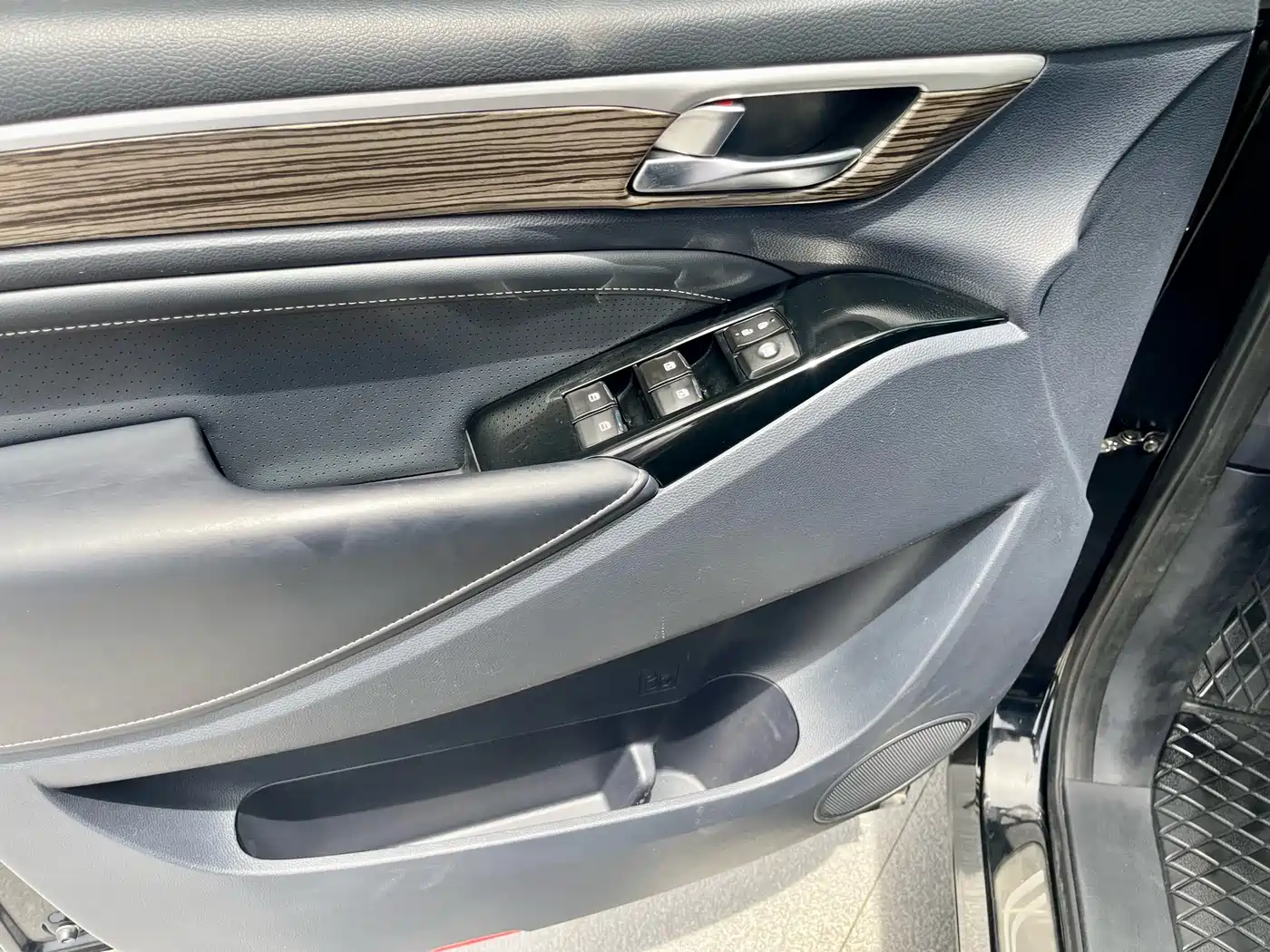 GAC Trumpchi Trumpchi M8 2023 Leading Series 390T Premium Edition фото 9