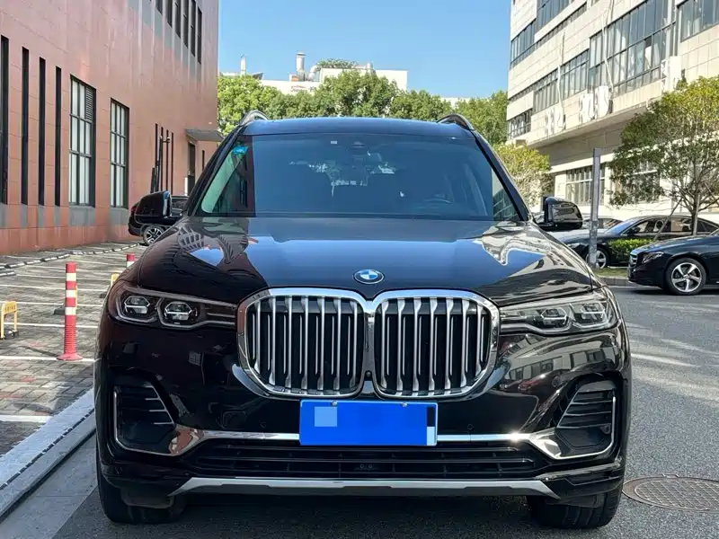 BMW X7 2020 xDrive40i Leading Luxury Package фото 2
