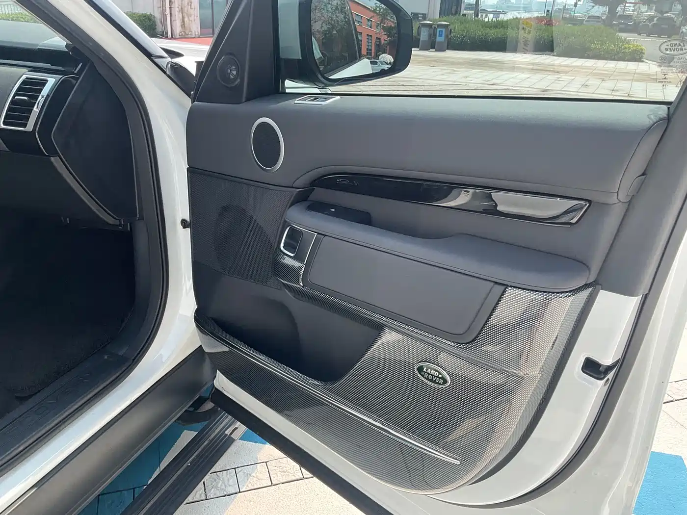 Land Rover Discovery 2020 3.0 SC V6 SE фото 18