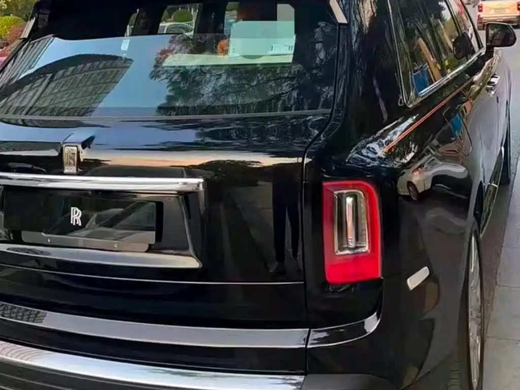 Rolls-Royce Cullinan 2025 2024 4-Seater