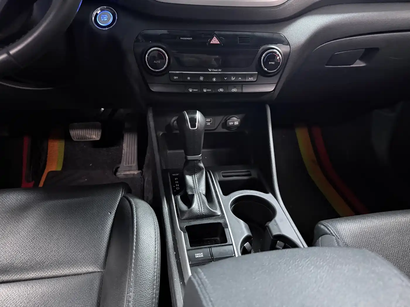 Hyundai Tucson 2018 1.6T DCT 2WD 15th Anniversary Special Edition фото 16