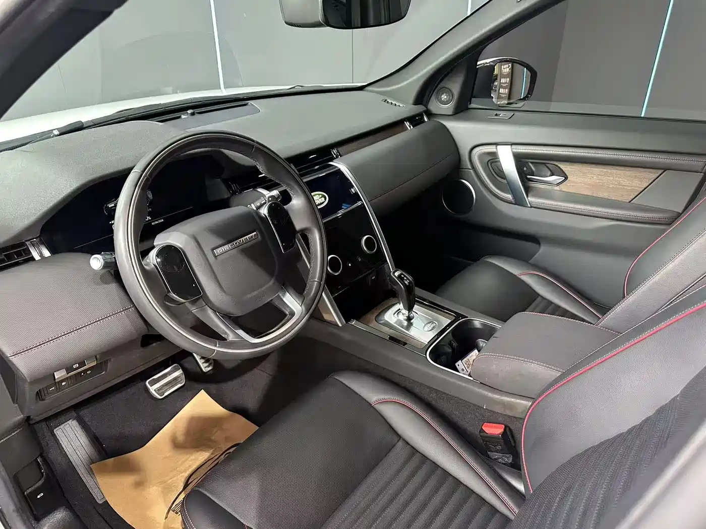 Land Rover Discovery Sport PHEV 2021 P300e Performance Tech Edition фото 11