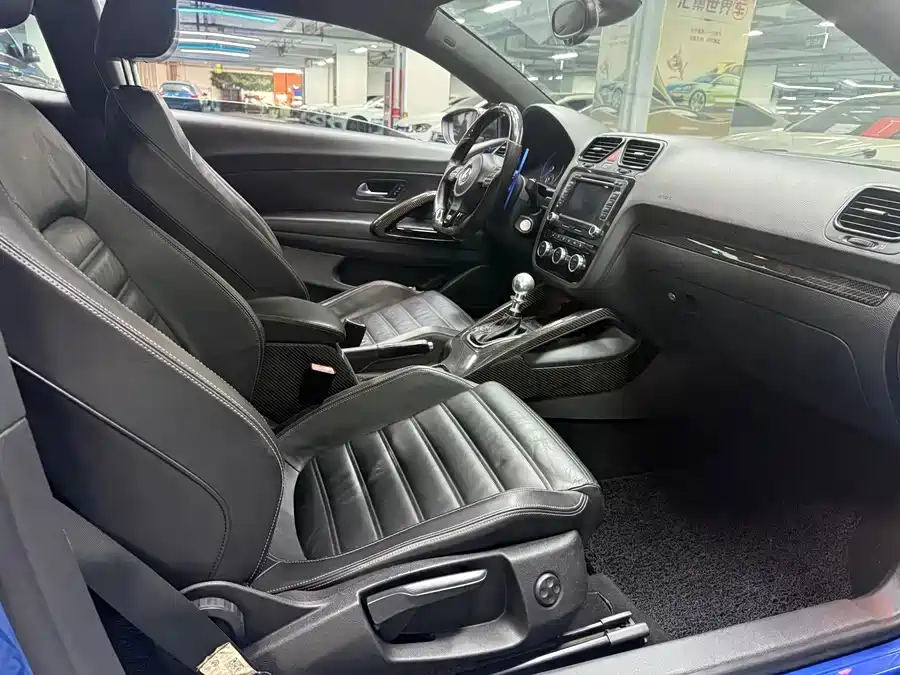 Volkswagen Scirocco 2011 2.0TSI R-Line фото 7
