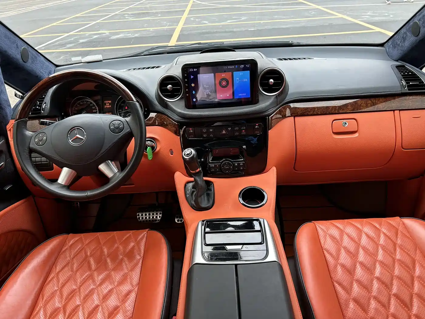 Mercedes-Benz Viano 2013 Model 3.0L Navigation Edition фото 9