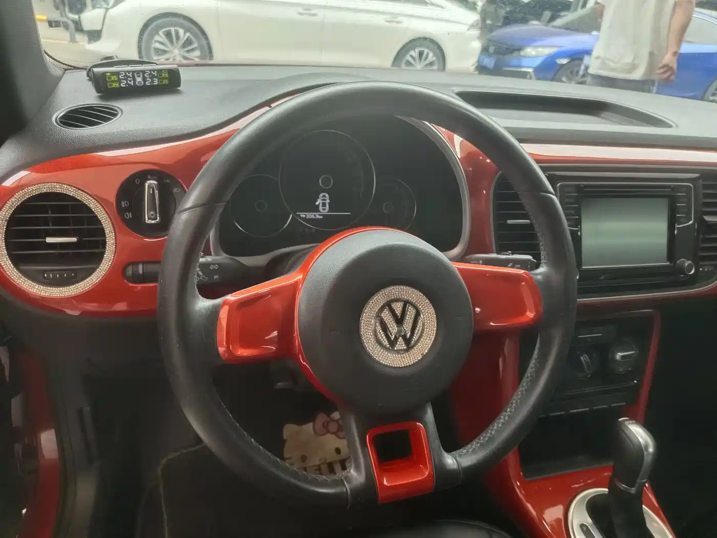 Volkswagen Beetle 2017 180TSI Enjoy фото 6