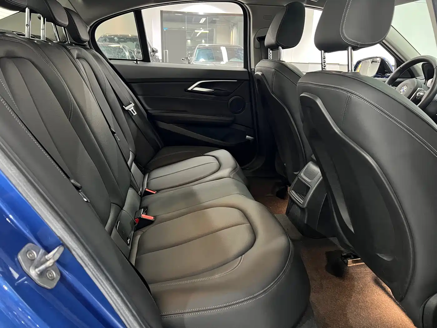 BMW 1 Series 2019 118i M Sport Package фото 15