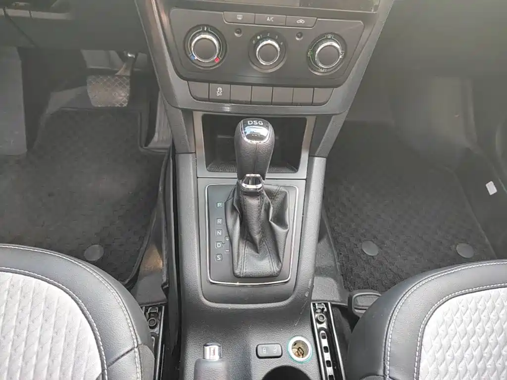 صورة 14 - Škoda Yeti