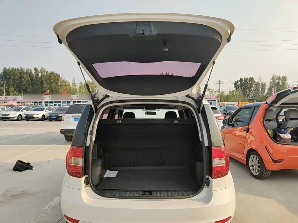 صورة 19 - Škoda Yeti
