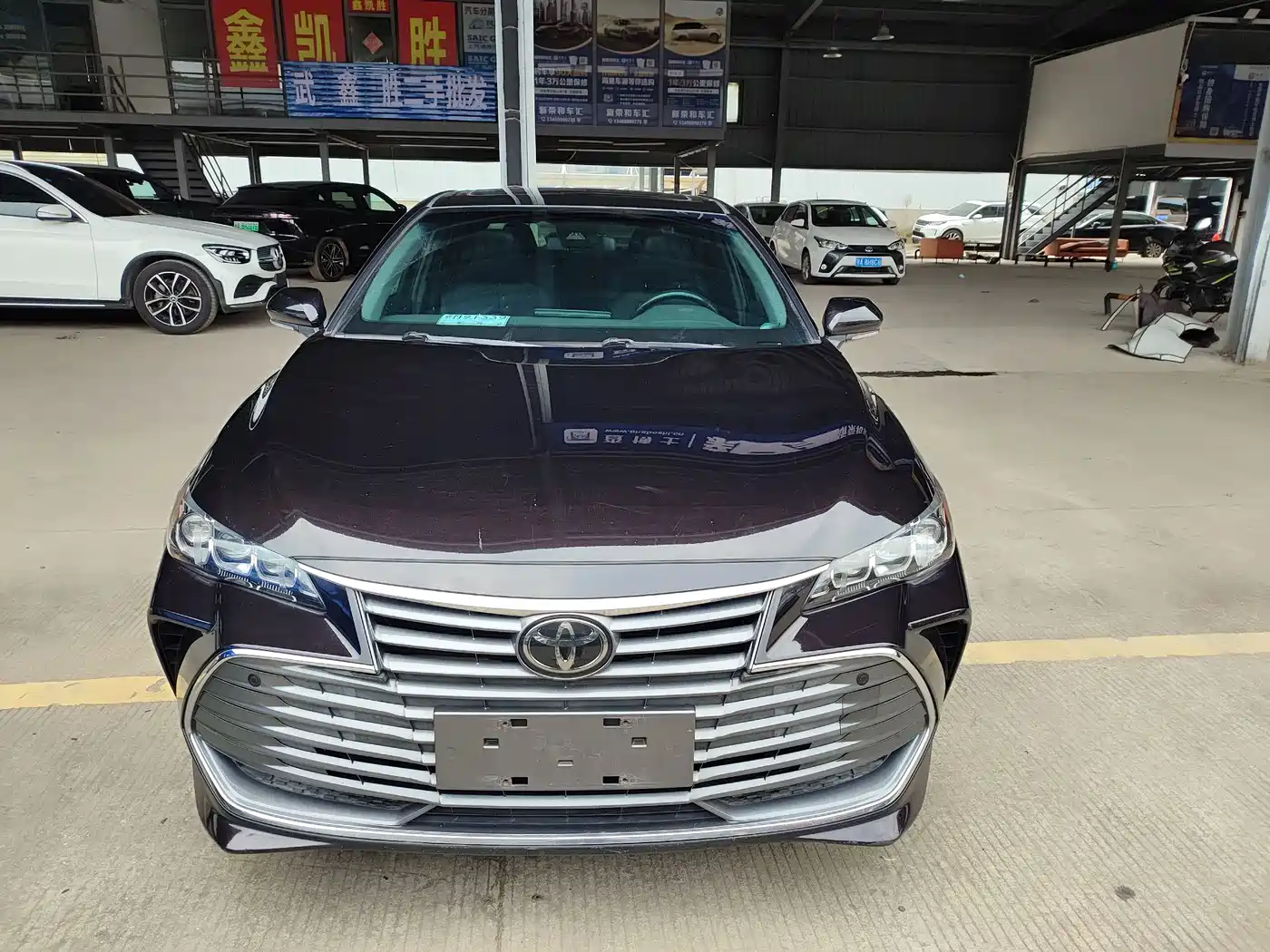 Toyota Avalon 2021 2.5L Luxury Edition фото 2