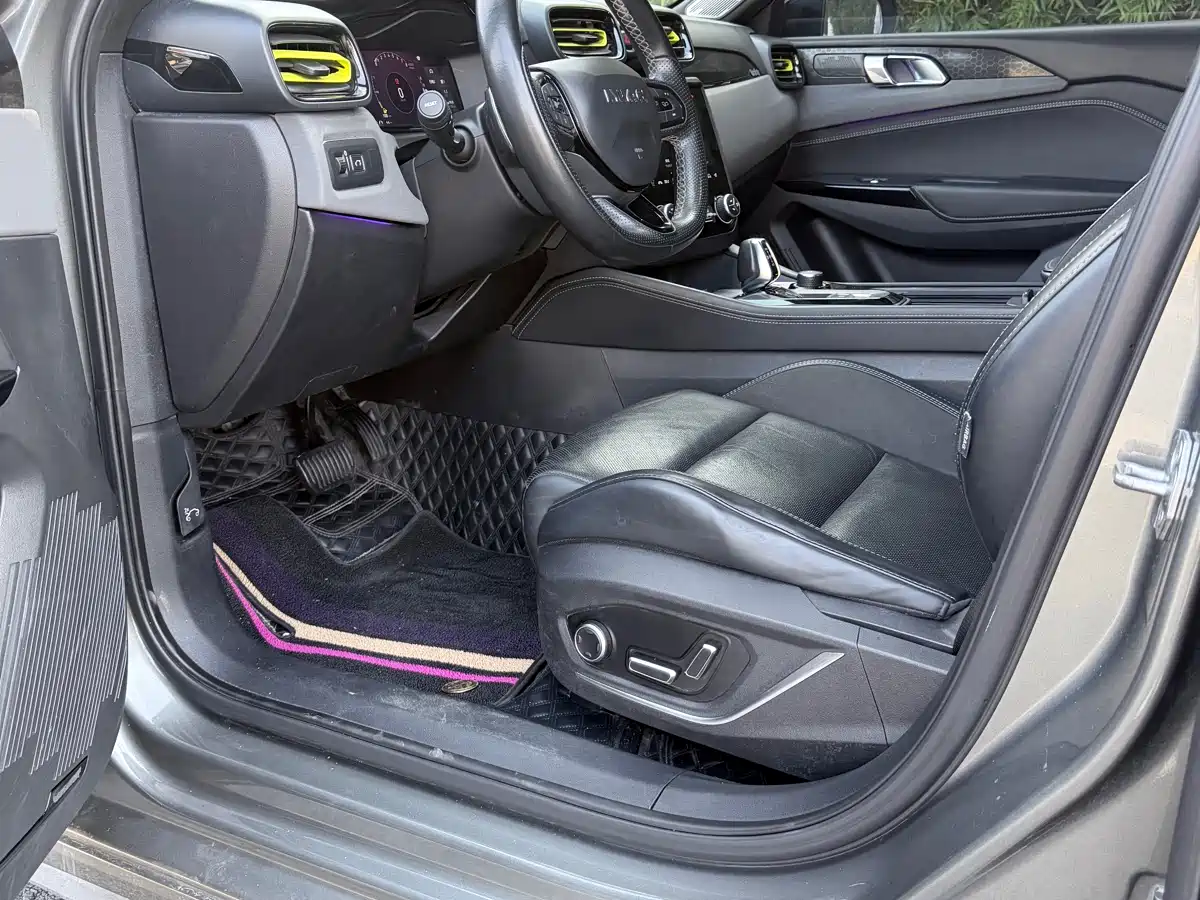 Lynk & Co 03 2020 1.5TD DCT Power Edition фото 4
