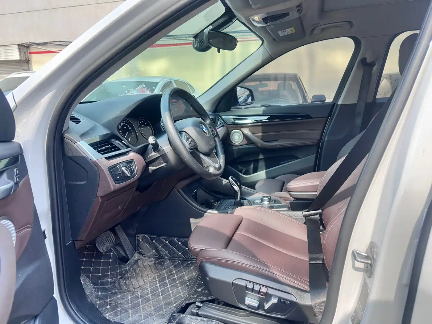 BMW X1 2022 sDrive20Li Fashion фото 6