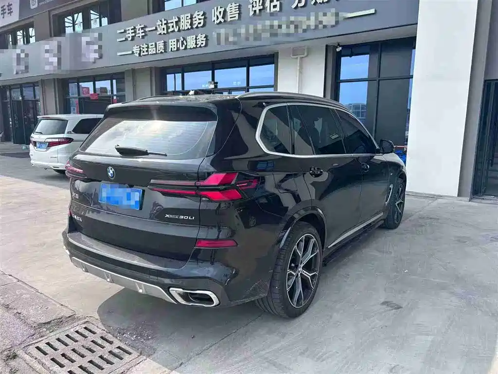 BMW X5 2023 xDrive 30Li Premium M Sport Package фото 4