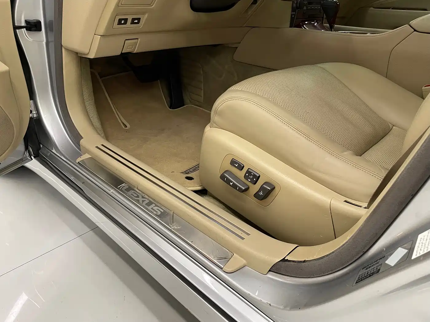 Lexus LS 2006 460L фото 26