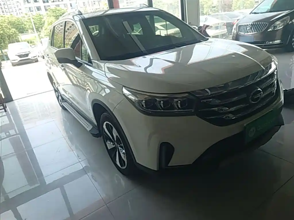 GAC Trumpchi Trumpchi GS4 2018 235T Automatic 2WD Luxury Smart Connect фото 4