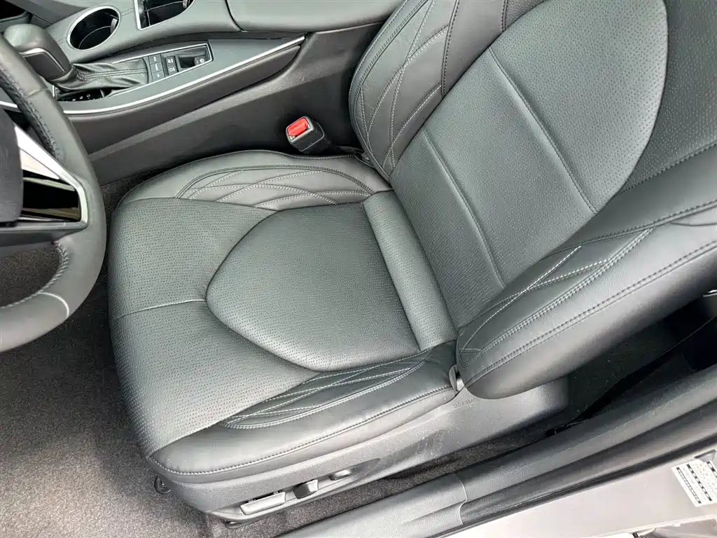 Toyota Avalon 2019 Hybrid 2.5L XLE Premium Edition China VI фото 10