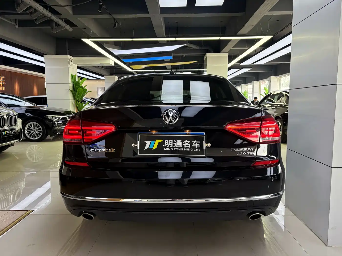 Volkswagen Passat 2017 330TSI DSG Prestige фото 4