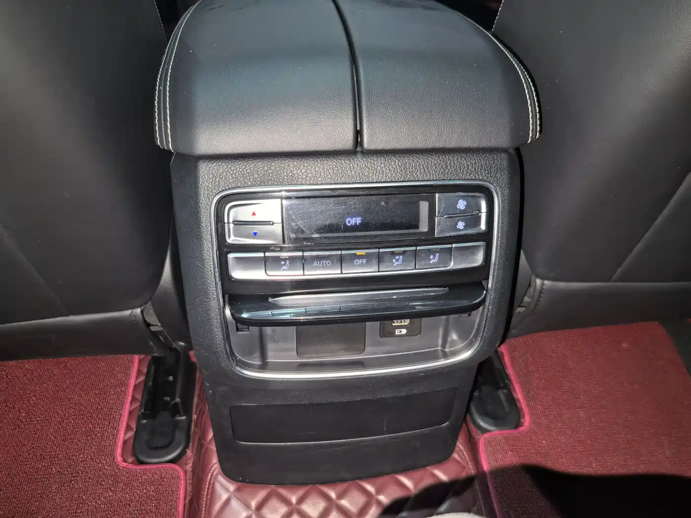 Roewe RX8 2023 2019 30T Intelligent Internet 2WD Flagship Edition