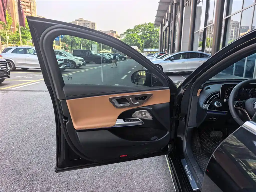 Mercedes-Benz E-Class 2026 2026 E 300 L Luxury