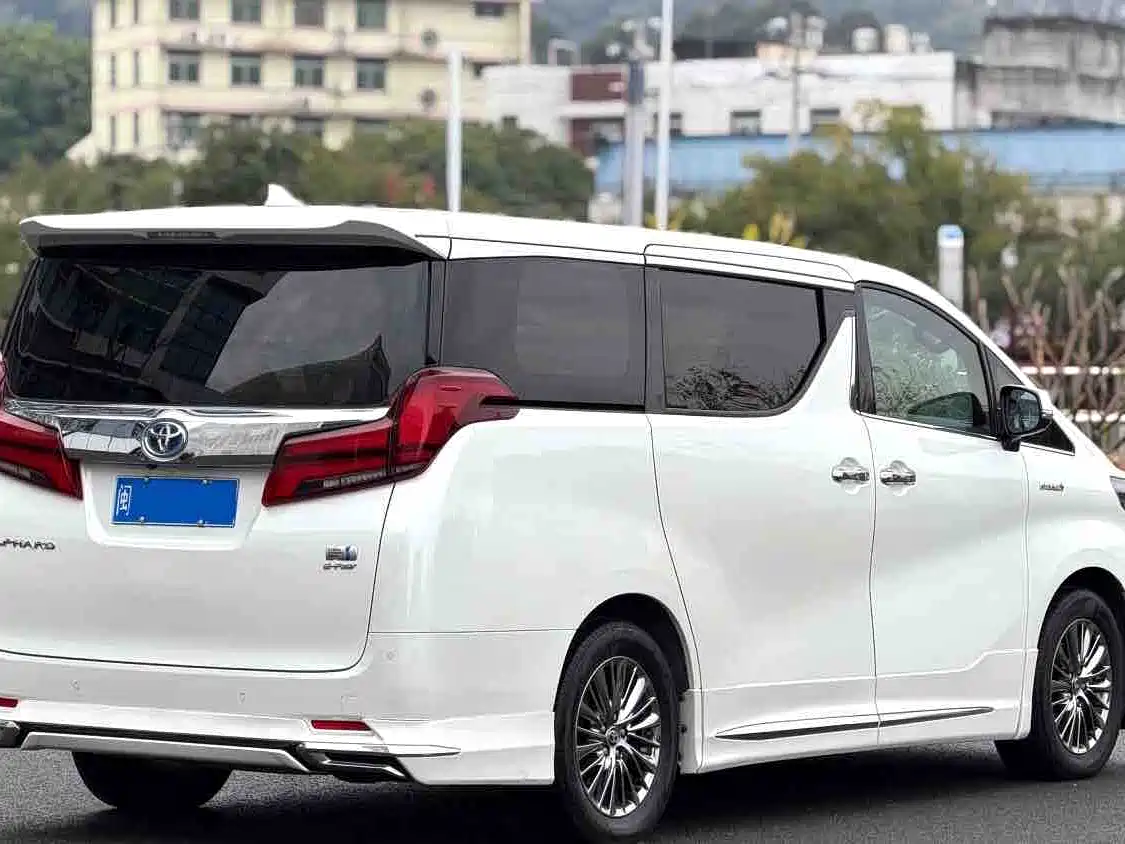 Toyota Alphard 2020 Hybrid 2.5L Premium Edition фото 5