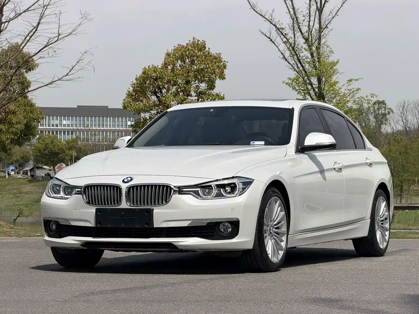 BMW 3 Series 2018 320Li Fashion Style