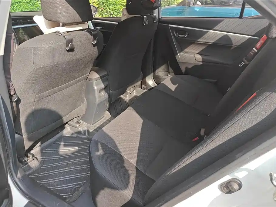 Toyota Corolla 2017 Facelift 1.6L S-CVT GL фото 11
