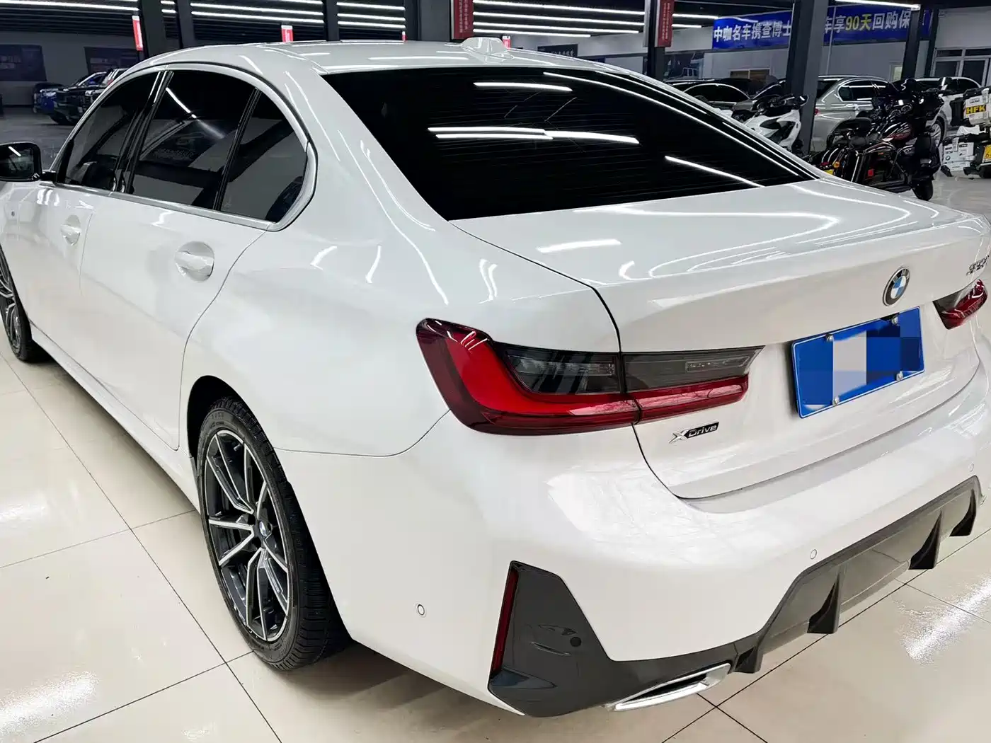 BMW 3 Series 2023 325Li xDrive M Sport Package фото 3