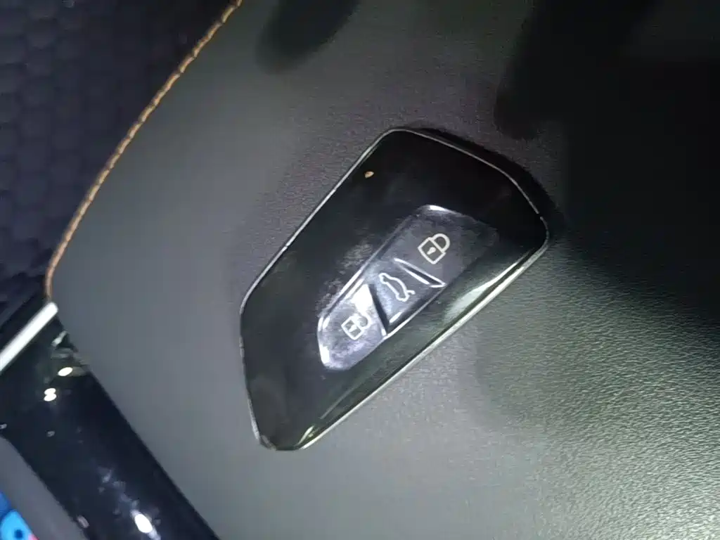 Volkswagen ID.6 CROZZ 2022 Long Range PRO Edition фото 9