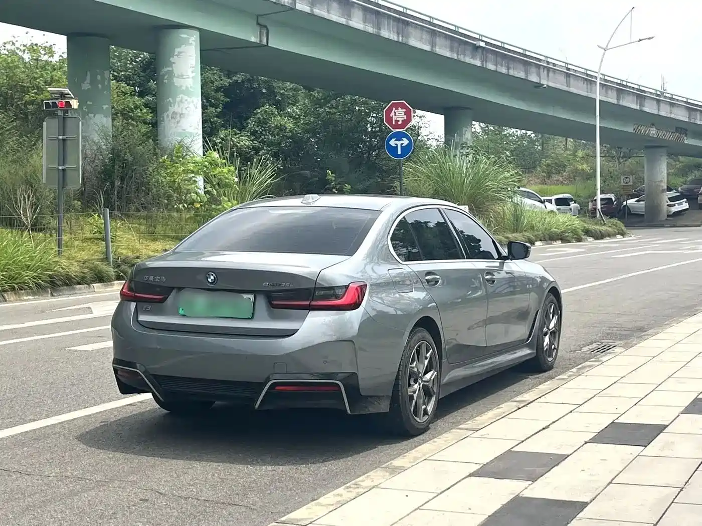 Фото 8 - BMW i3