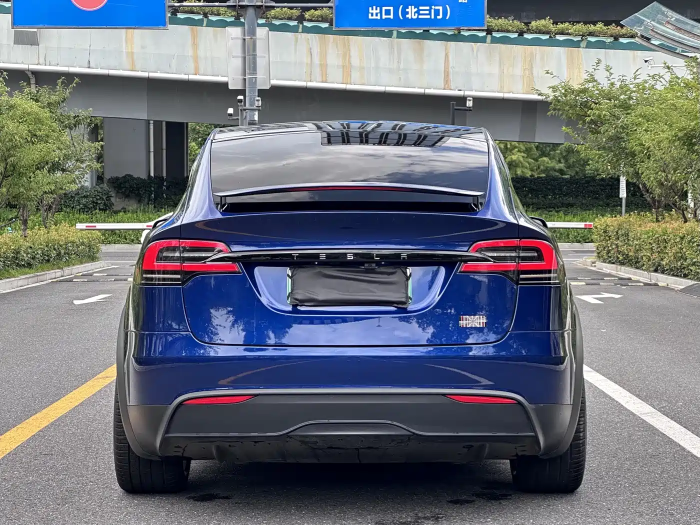 Tesla Model X 2025 2023 Tri-motor AWD Plaid