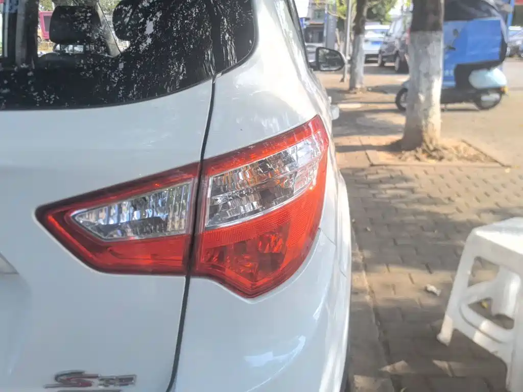 Фото 8 - Changan CS35