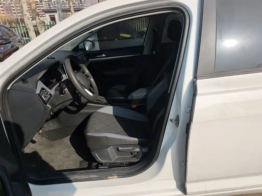 Volkswagen Lavida 2023 Facelift 1.5L Auto Comfort Edition фото 11