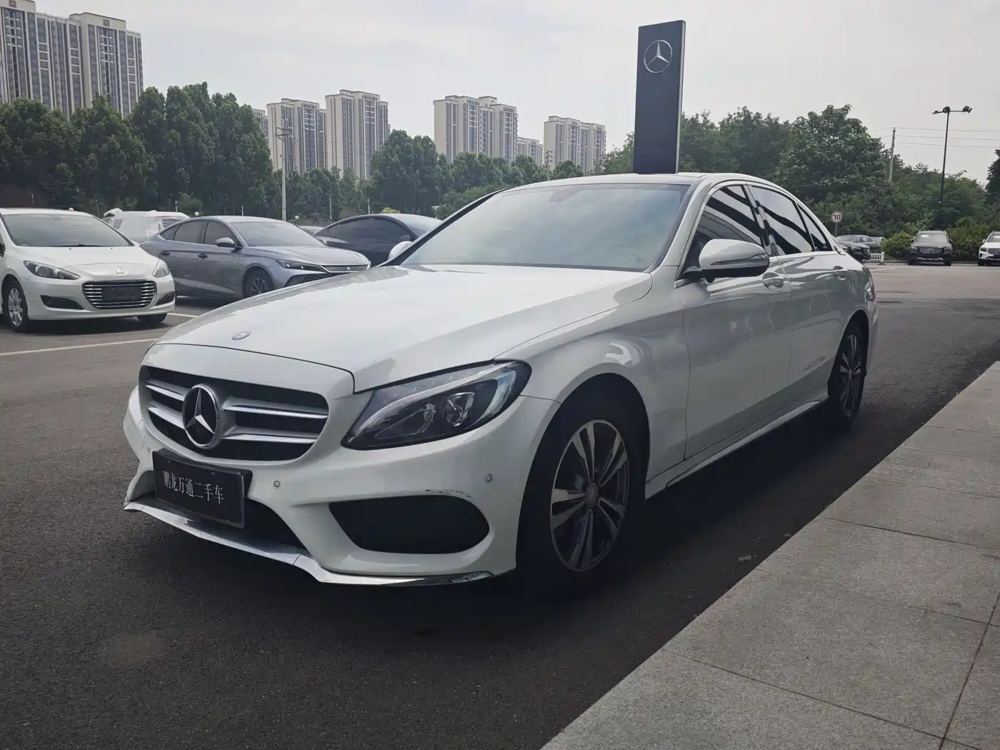 Mercedes-Benz C-Class 2016 C 200 L Sport