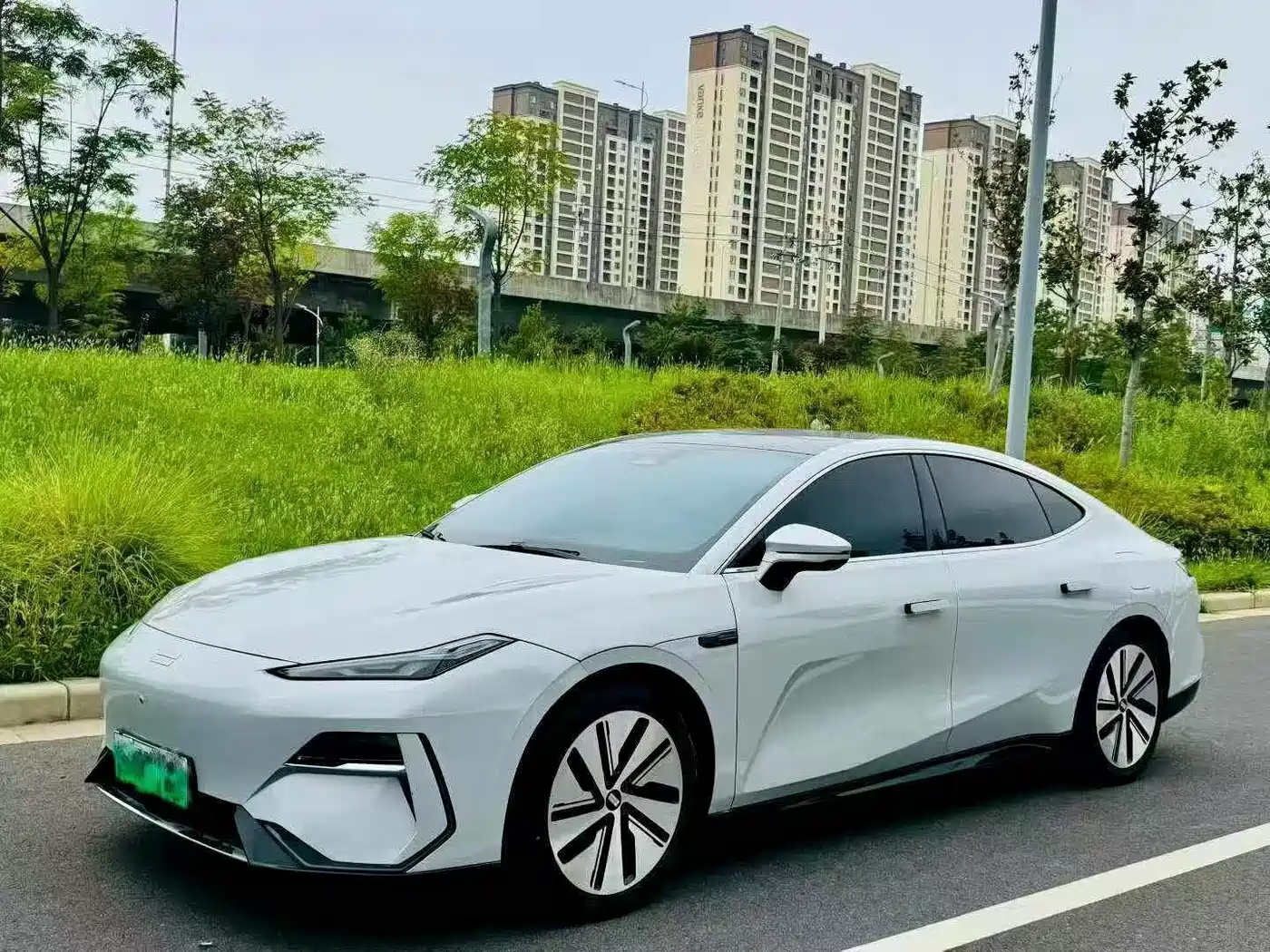 Geely Galaxy Galaxy E8 2024 2024 665km RWD Starship Voyager Edition