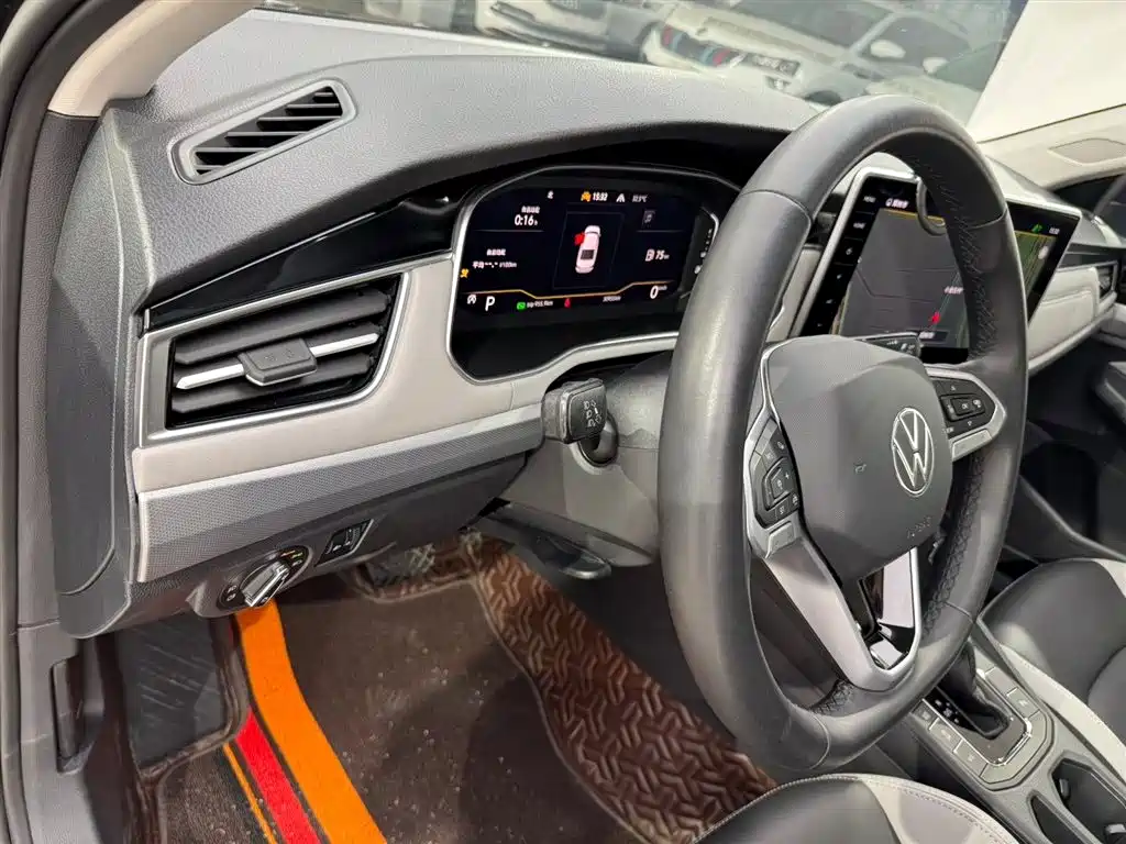 Volkswagen Bora 2023 280TSI DSG Prestige Edition фото 10