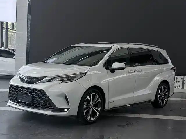 Toyota Granvia 2023
