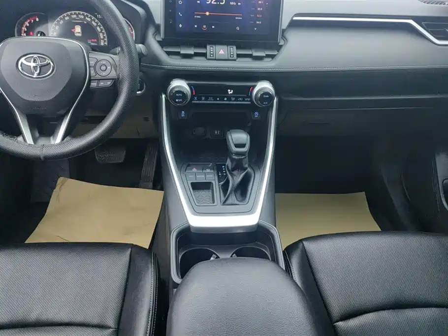 Toyota RAV4 Rongfang 2022 2.0L CVT 2WD Trend Plus Edition фото 16