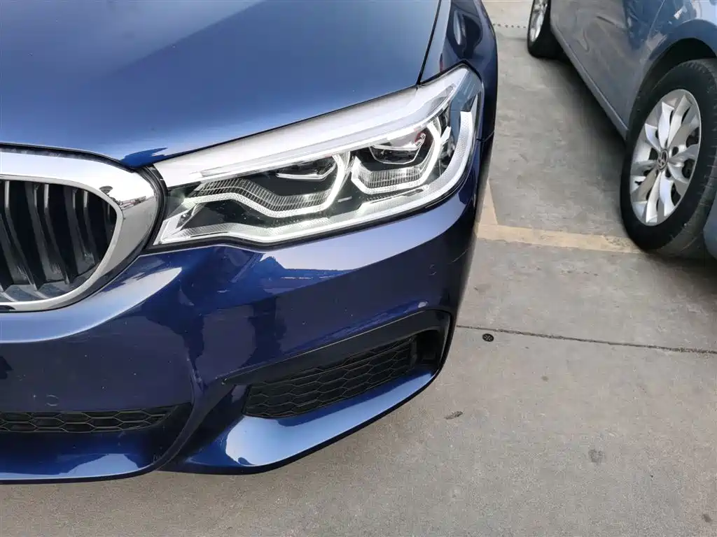 BMW 5 Series (Import) 2020 Model 525i M Sport Package фото 3