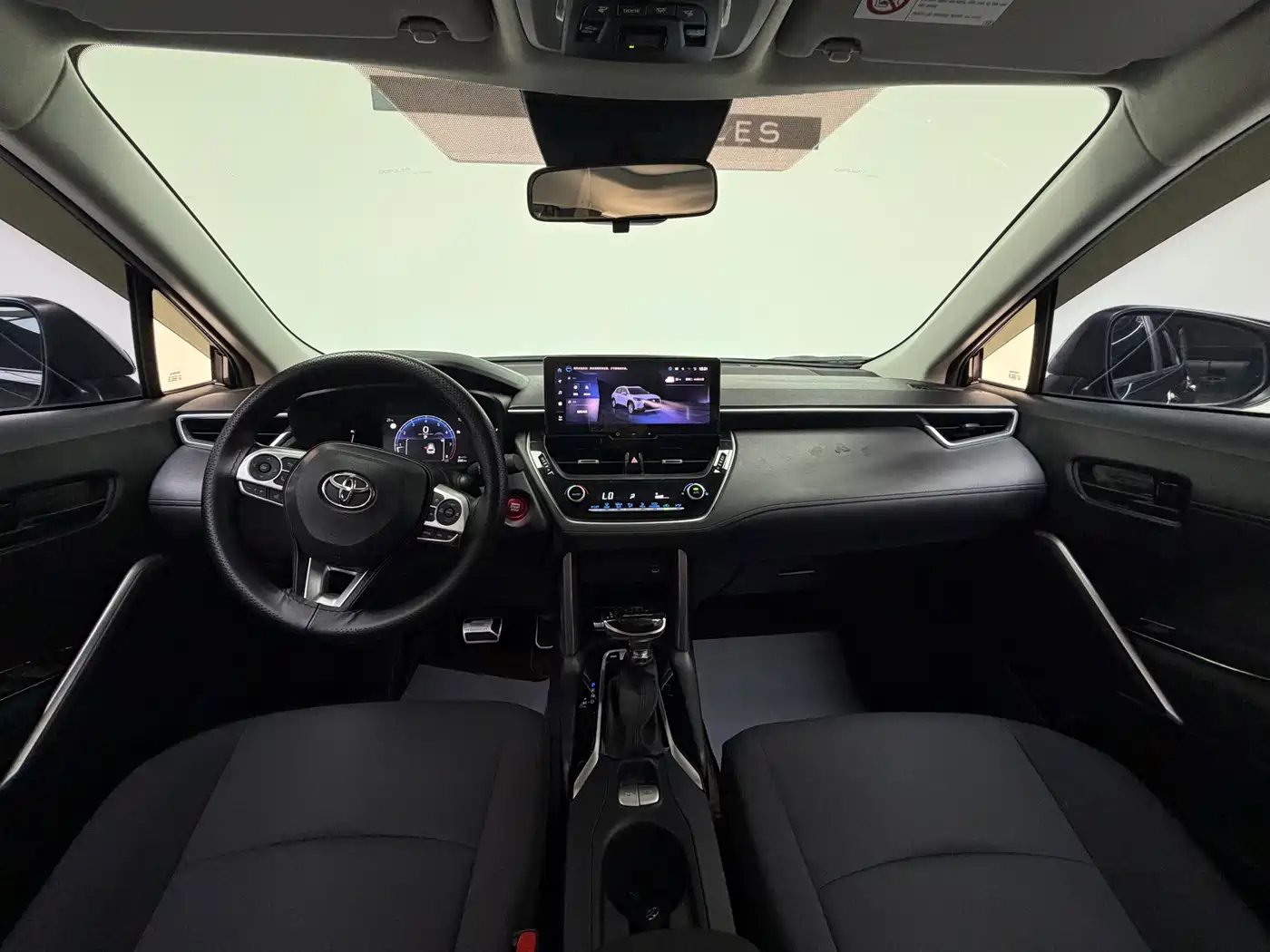 Toyota Corolla Cross 2023 2.0L Elite Edition фото 11