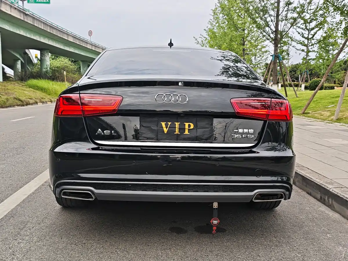 Audi A6L 2018 30th Anniversary 35 TFSI Fashion фото 8