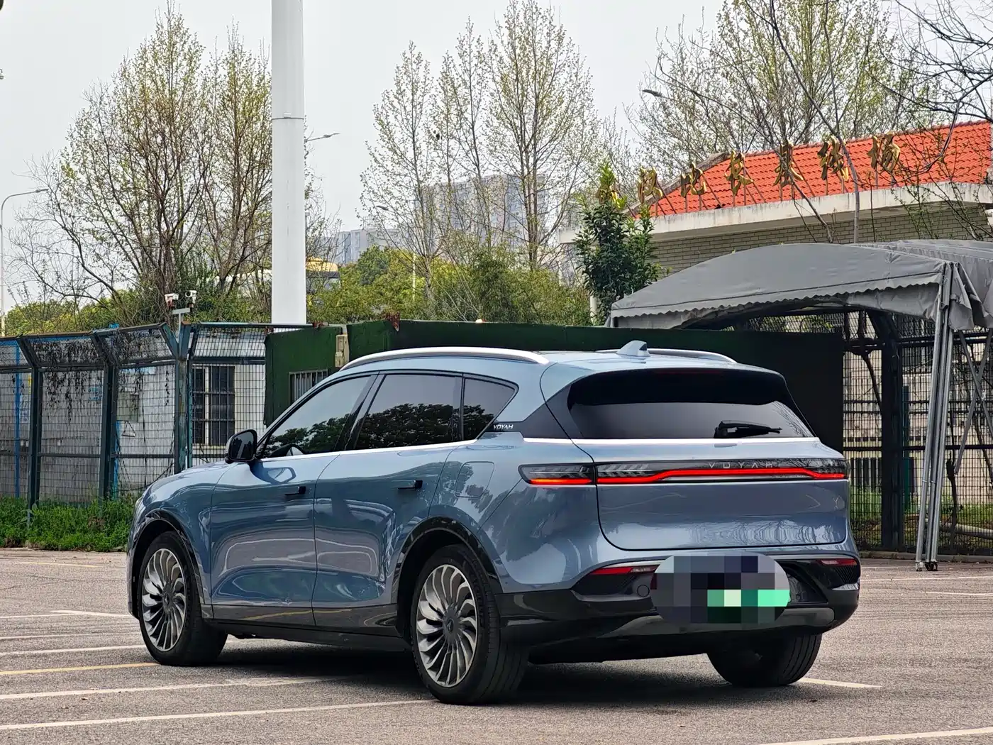 Voyah Auto VOYAH FREE 2021 AWD Standard Range Extender Exclusive Luxury Package фото 9