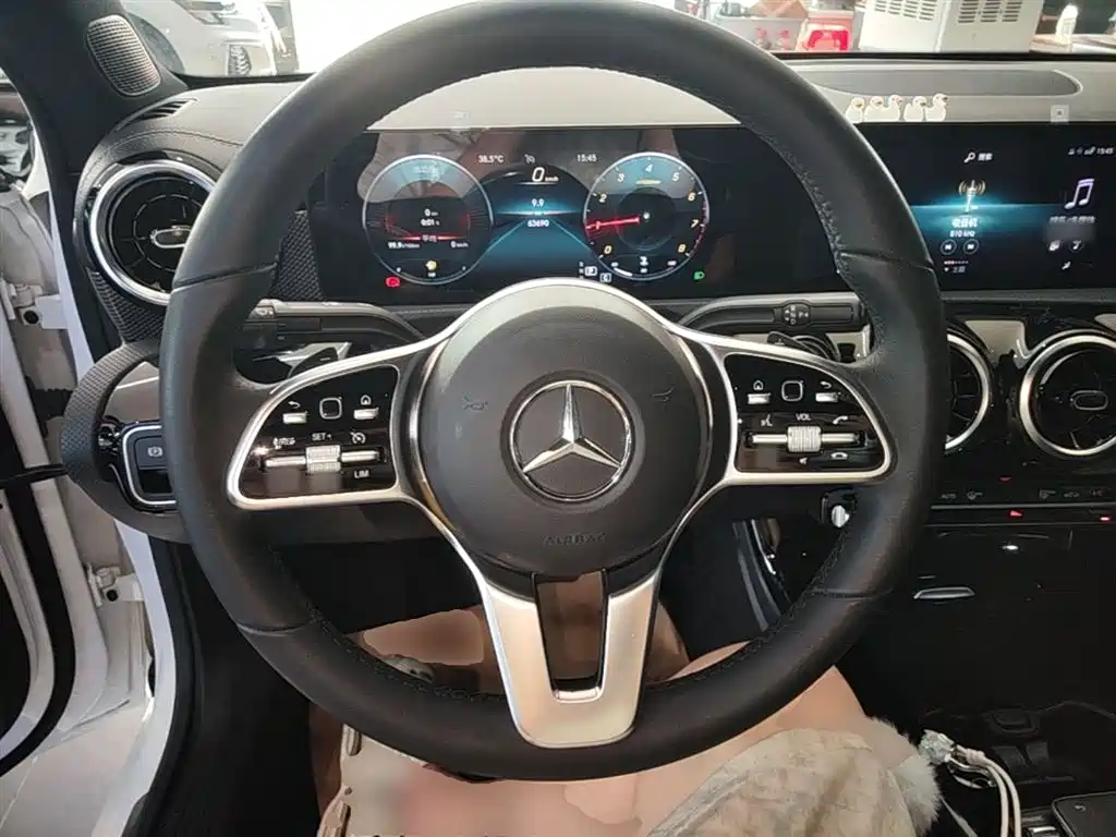 Mercedes-Benz A-Class 2021 Facelift A 180 L Sport Sedan фото 11