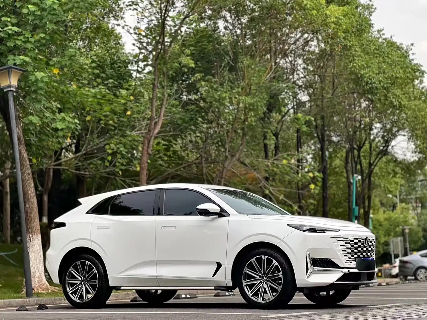 Changan UNI-K 2024 2024 2.0T FWD Premium