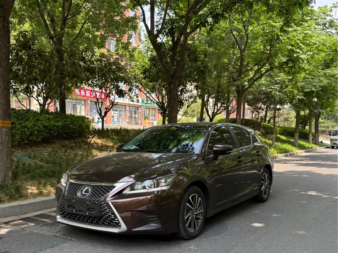 Фото 1 - Lexus CT